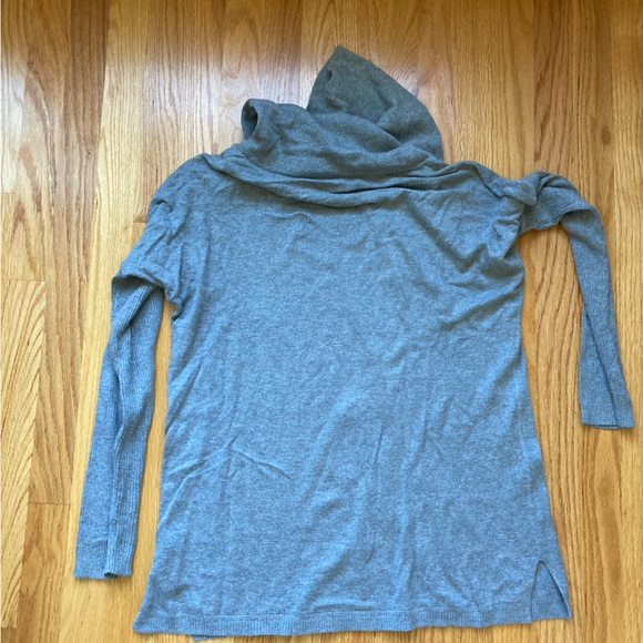 GUC Banana Republic Cowl-Neck Sweater - Picture 2 of 5